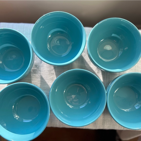 NEW Le Creuset set of 6 stoneware cereal bowls - Picture 4 of 9